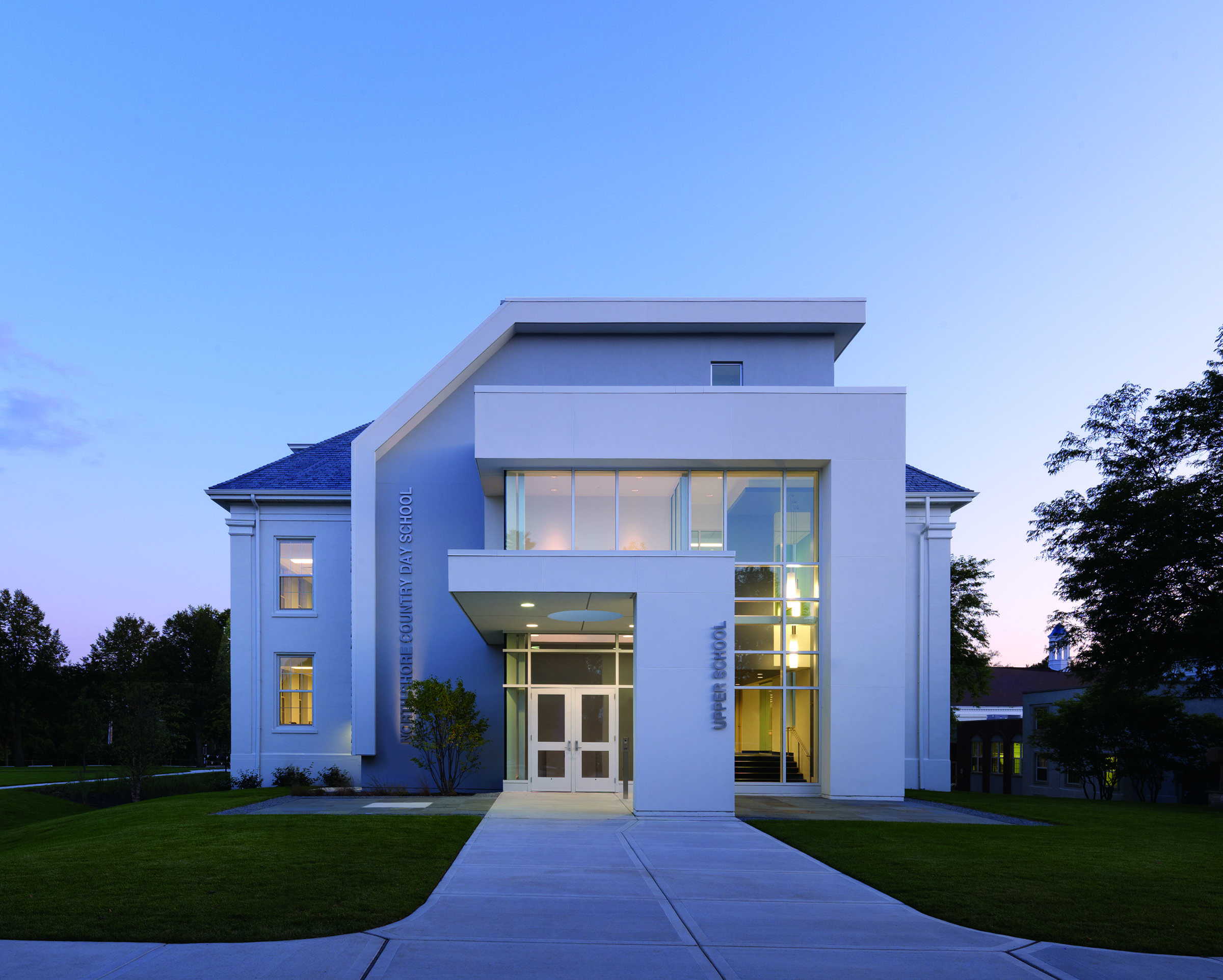 Exterior of North Shore Country Day school.