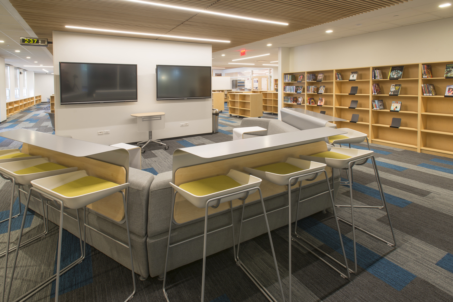 Student gathering area at NSCD, Library and Science Center.