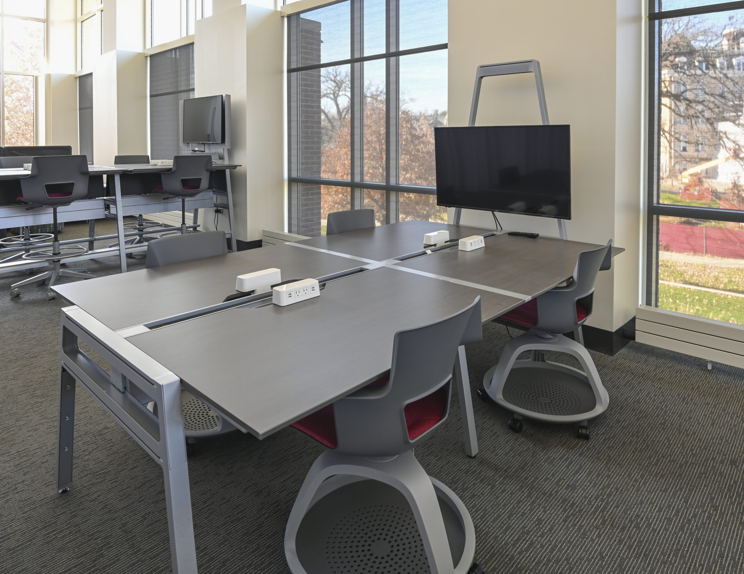 Collaborative learning library at Lake Forest College.