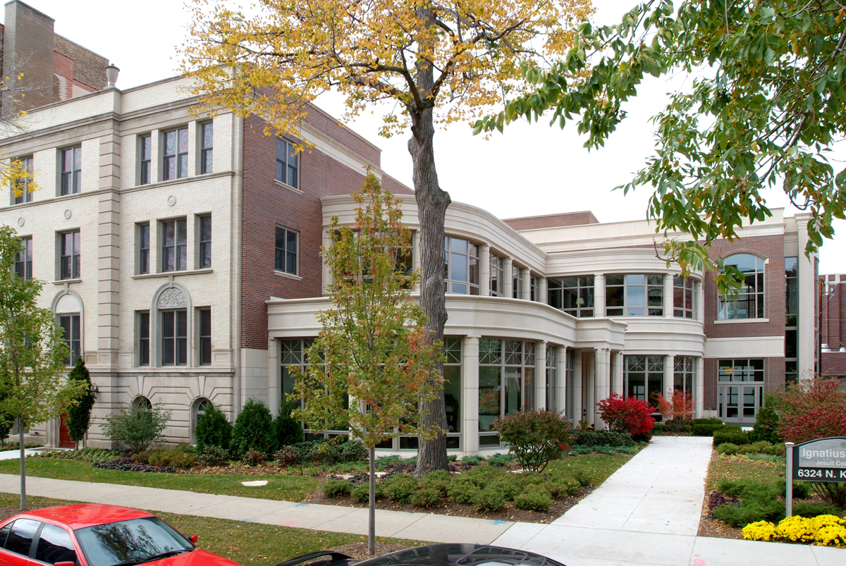 Loyola University Chicago | Ignatius House